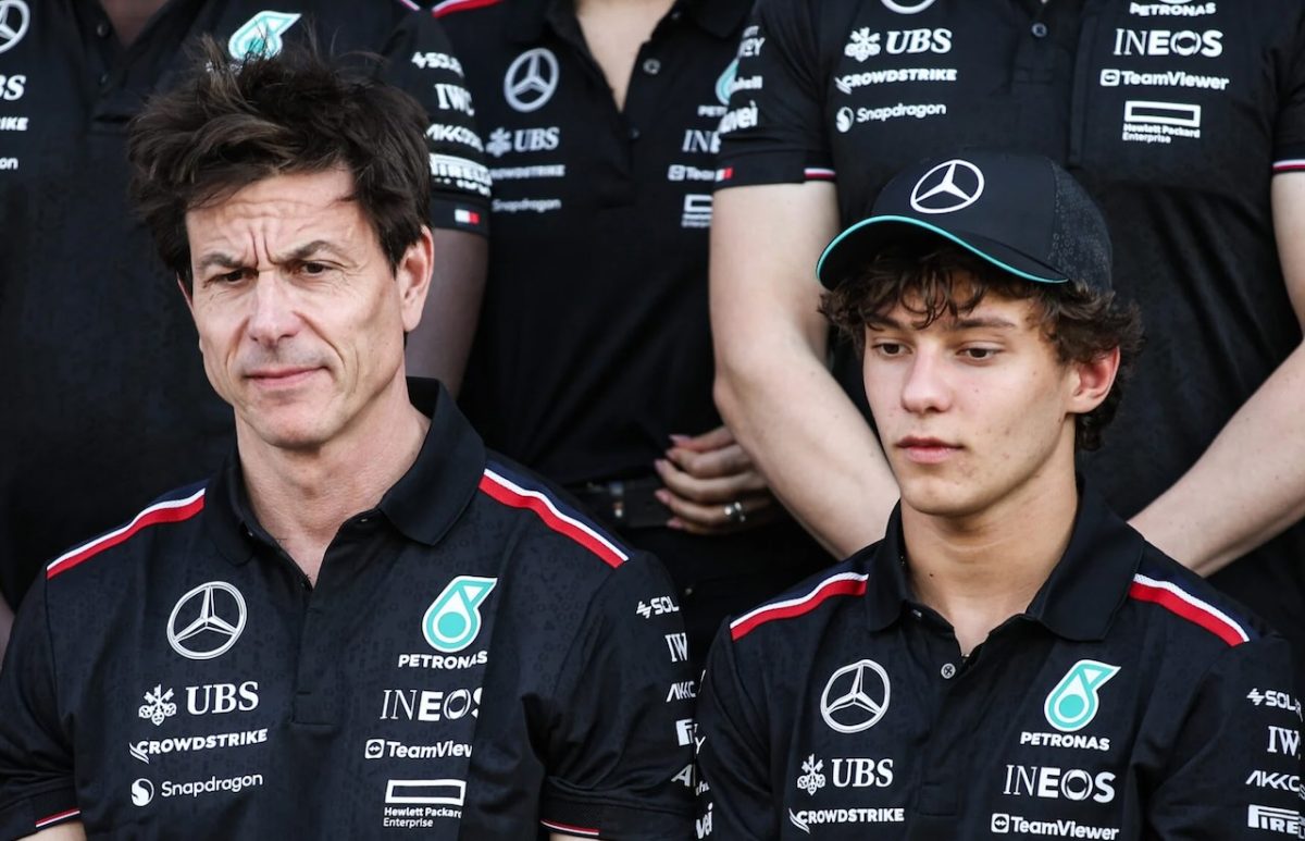 Kimi Antonelli fulgte ikke ét vigtigt råd fra Toto Wolff og det kostede dyrt